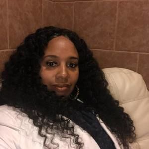 Meet your Posher, Aisha